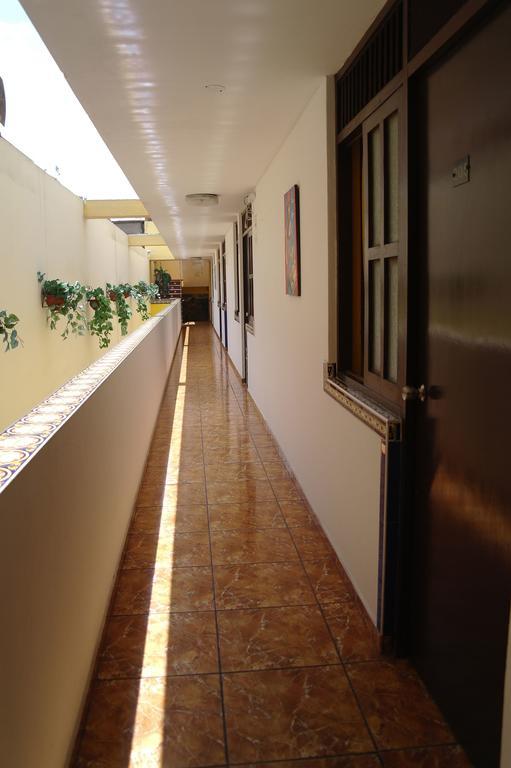Hostal Iquique Lima Exterior foto