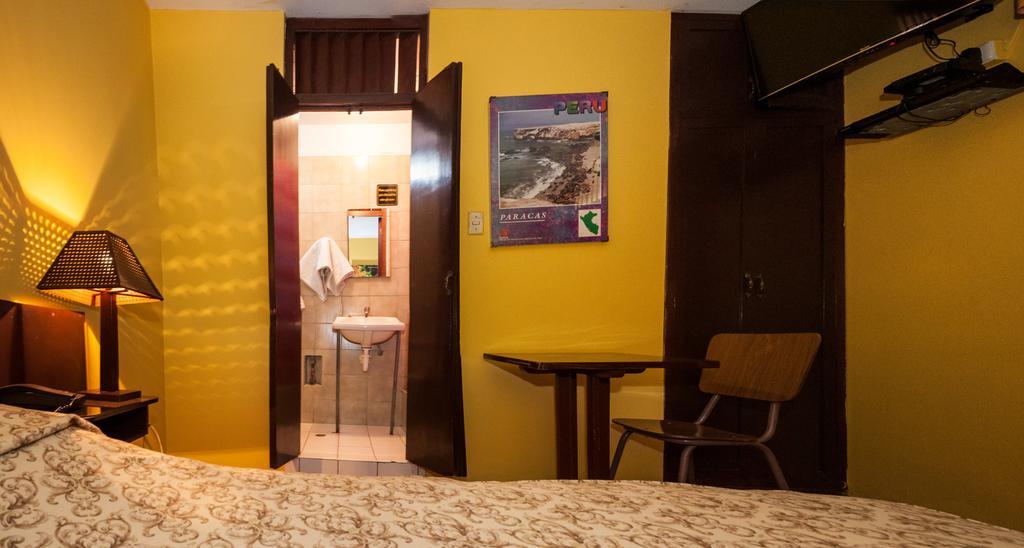 Hostal Iquique Lima Exterior foto